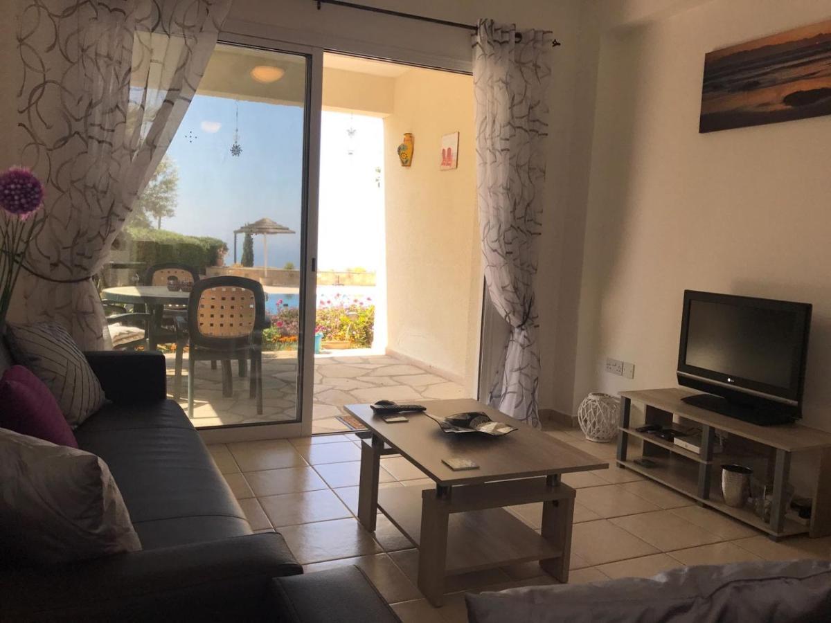 Tala Hills Sea View Apartment Пафос Екстер'єр фото