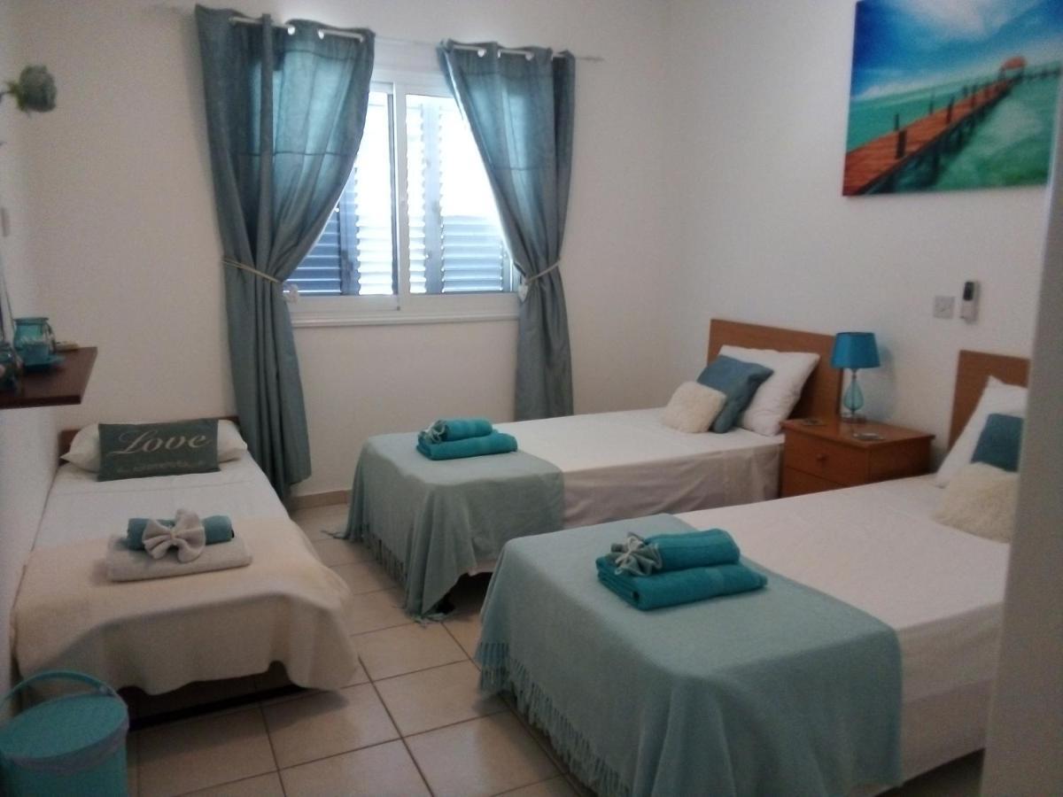 Tala Hills Sea View Apartment Пафос Екстер'єр фото